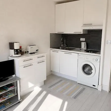 Daire Vue & Piscine - A Pied - Parking *